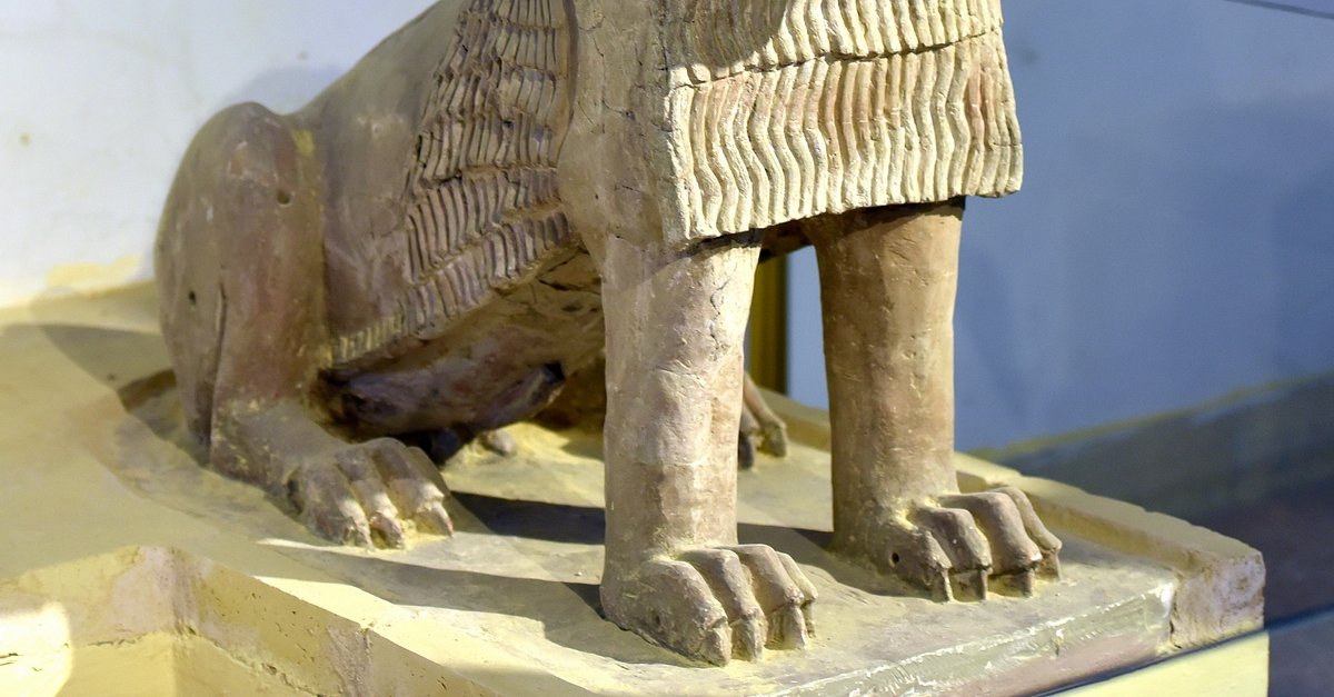 terracotta-lion-from-tell-harmal-world-history-encyclopedia