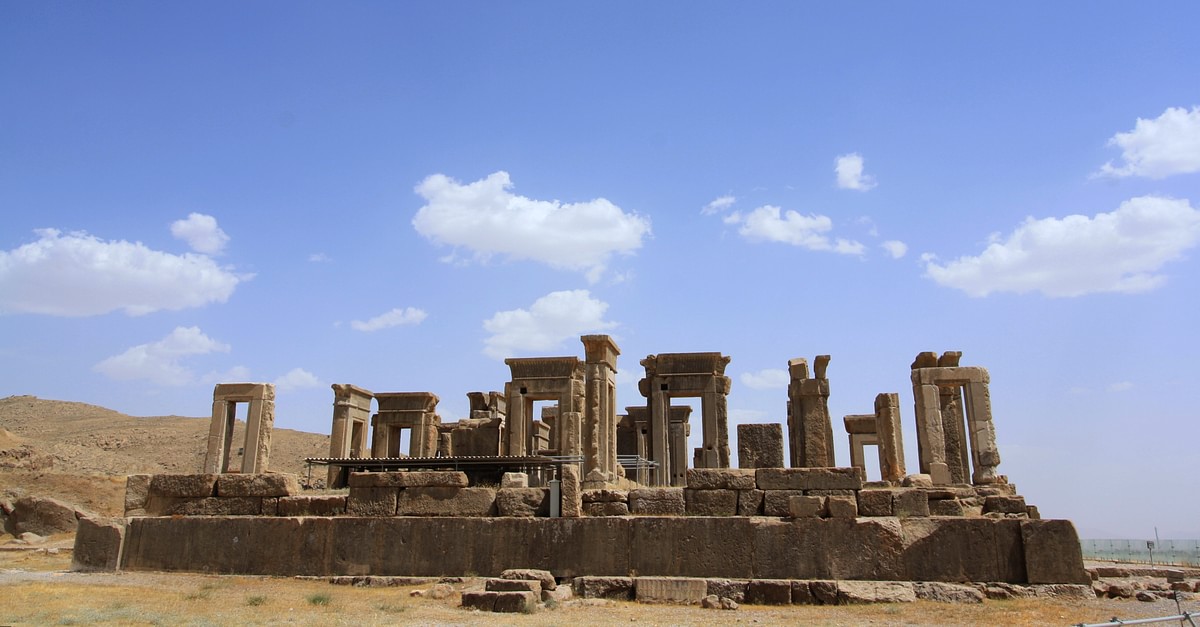 persepolis-illustration-world-history-encyclopedia