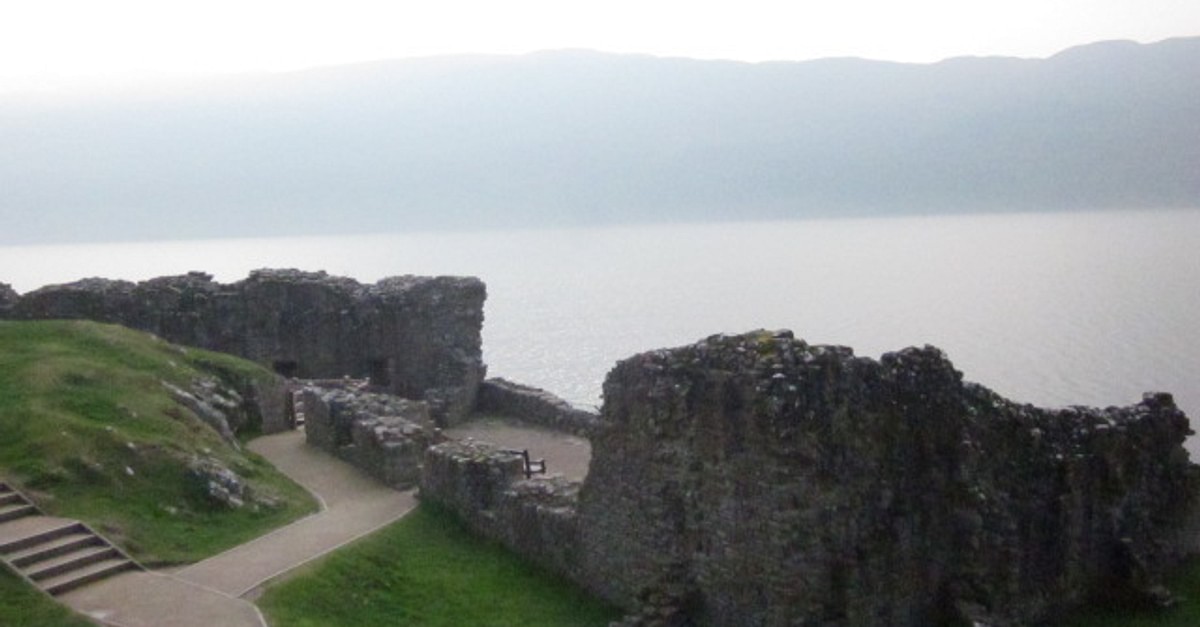 Mostri ed eroi della Scozia: il castello di Urquhart sulle rive del Loch Ness