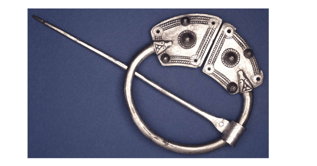 Viking penannular deals brooch