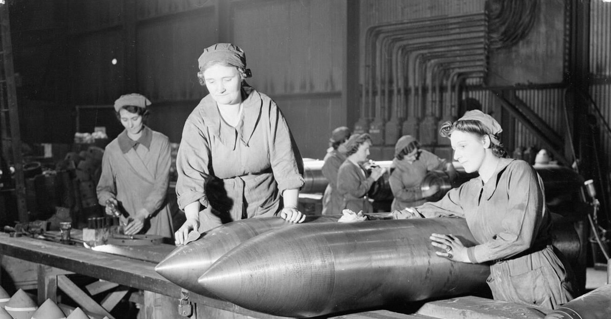 Women Working In An Armaments Factory Wwii World History Encyclopedia