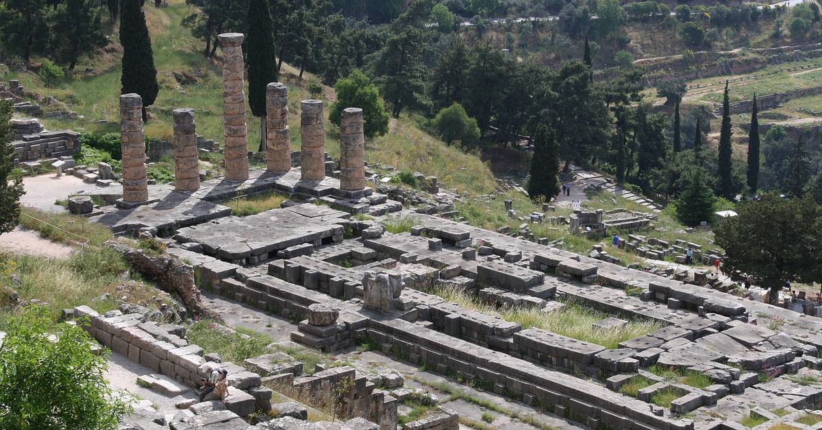 The Pythia – Priestess of Ancient Delphi