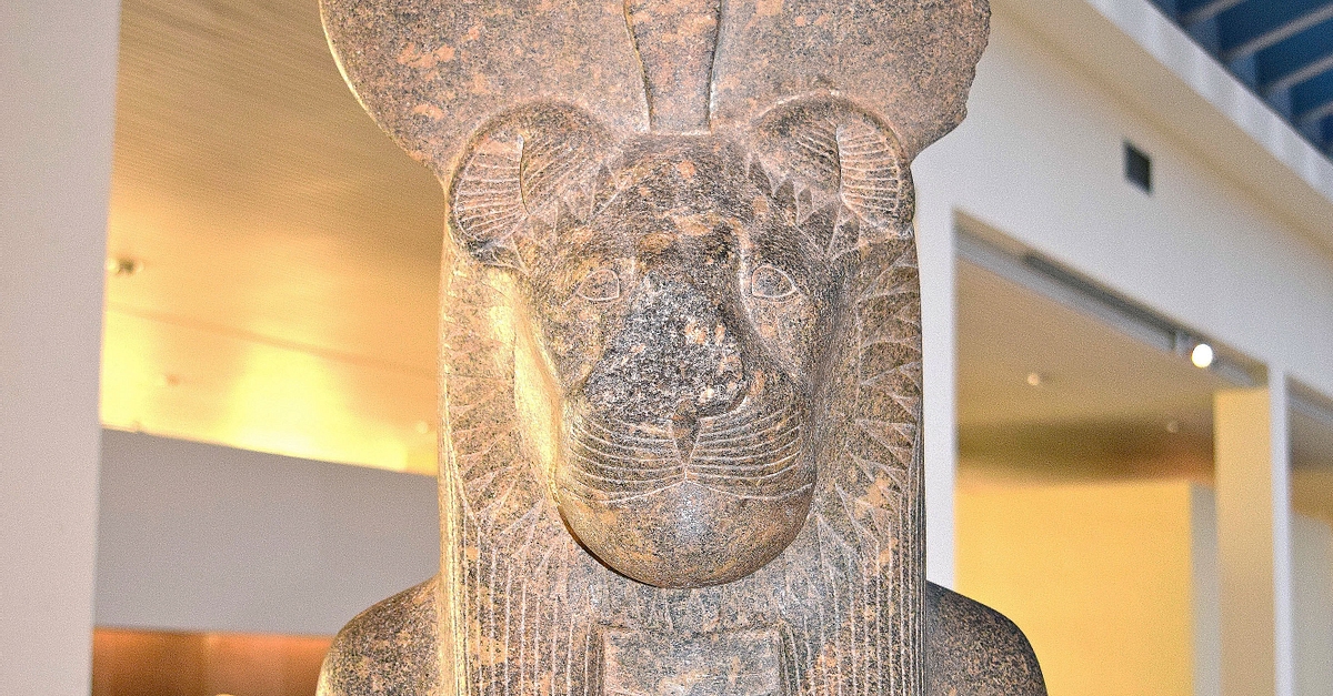 Statue of the goddess Sekhmet - World History Encyclopedia