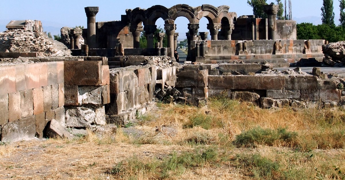 南郷遺跡Ⅰ・Ⅱ・Ⅲ・Ⅳ・Ⅴ Zvartnots Cathedral - World History Encyclopedia
