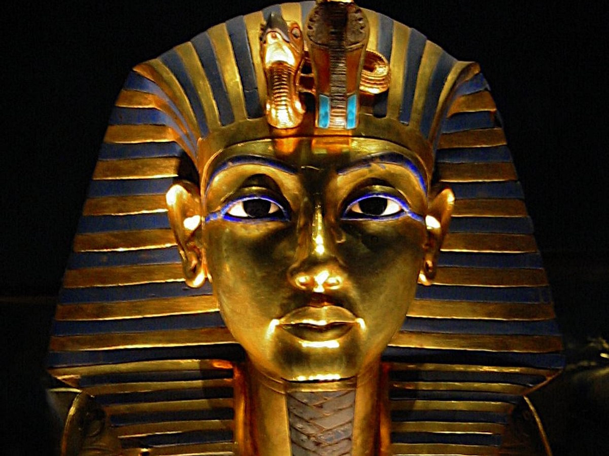 Death Mask of Tutankhamun (Illustration) - World History Encyclopedia