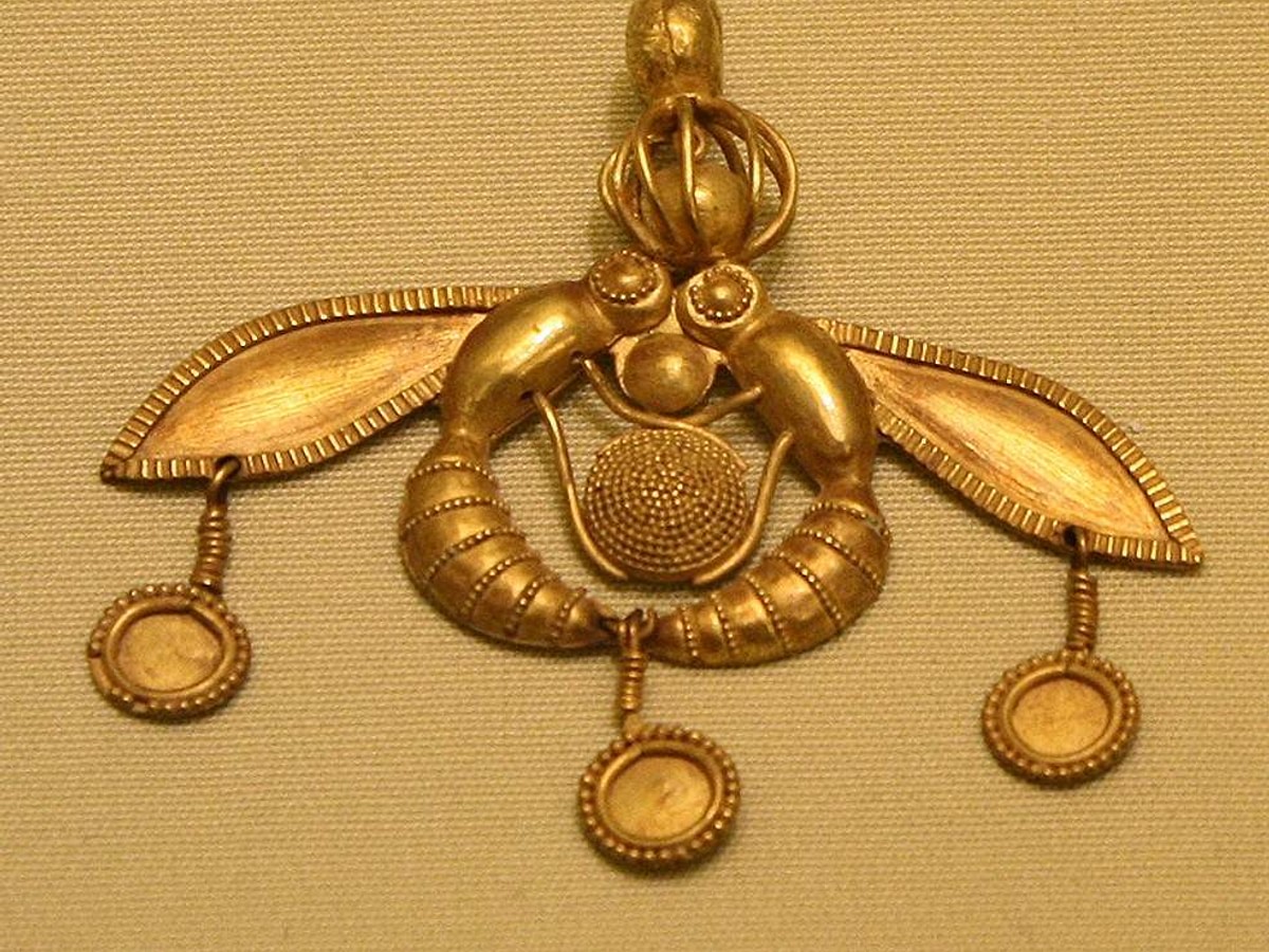 Archeological Minoan Revival Bees of Malia 18K Gold Brooch Pin Greek Greece