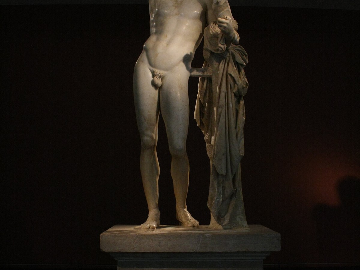 Hermes of Praxiteles - World History Encyclopedia