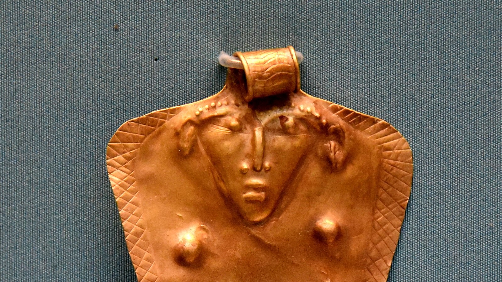 Gold Plaque From Tell el-Ajjul - World History Encyclopedia