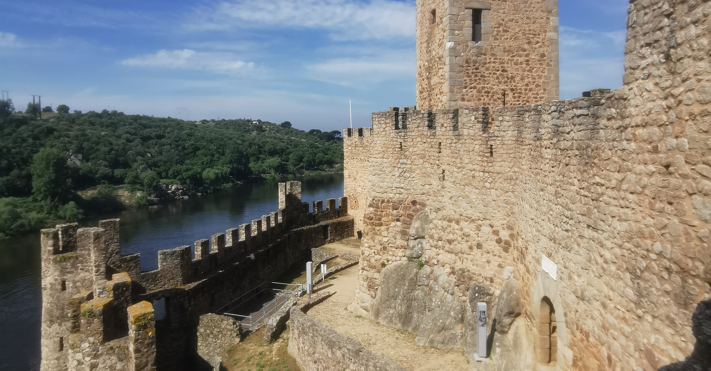 Almourol Castle: Island Fortress of the Knights Templar