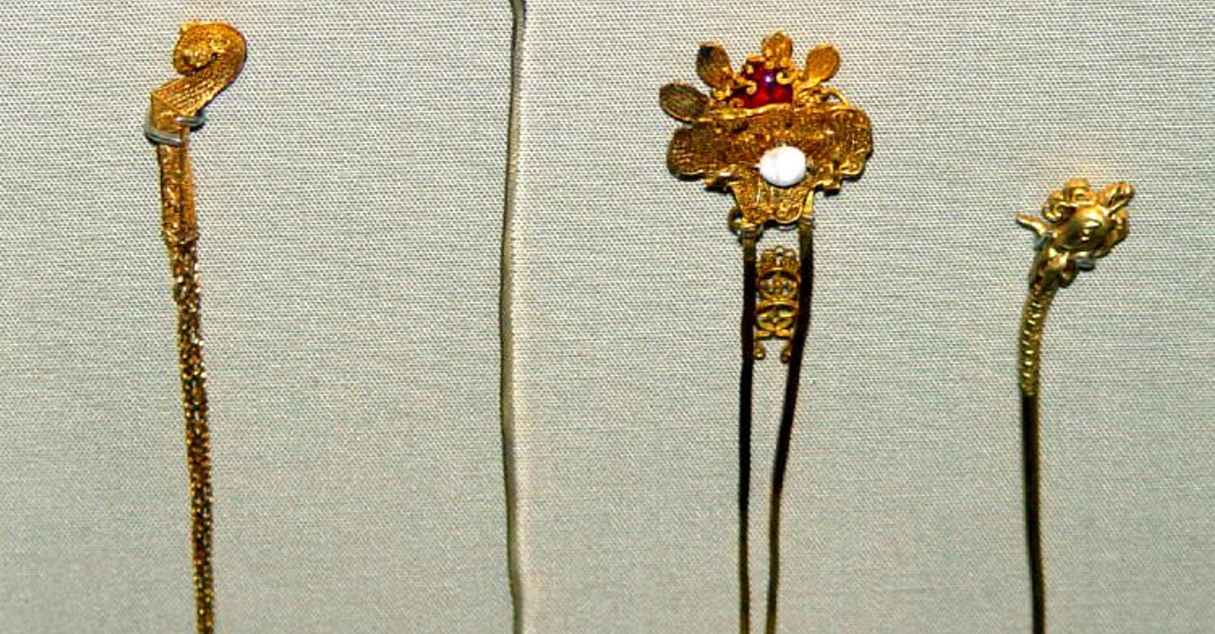 Chinese Hairpins - World History Encyclopedia