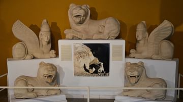 Cypro-Archaic Sculptures