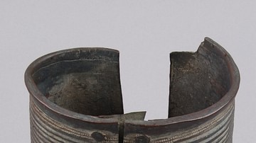 Metal Armlet, Hausaland