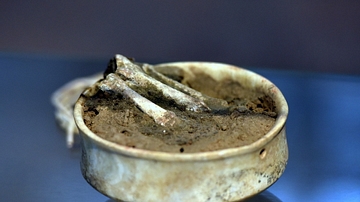 Bowl with Bones from Tell es-Sawwan