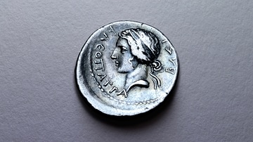 Coin Portrait of Cleopatra Selene II