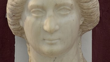 Douze femmes éminentes de la Perse antique