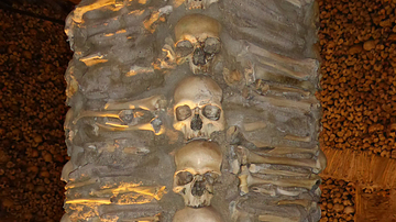 Capela dos Ossos Bone Pillar