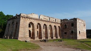 Hindola Mahal, Mandu