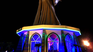 Statue of Rumi