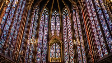 Louis IX and Capetian Politics at Paris' Sainte-Chapelle