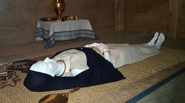 Recreation of the Funeral Chamber of the Celtic Princess of Reinheim