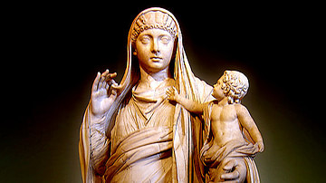Messalina Holding Britannicus