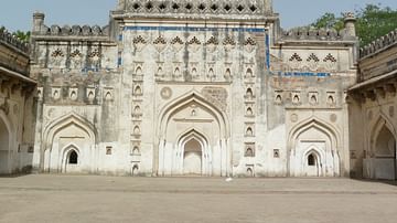 Madhi Masjid