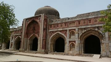 Jamali Kamali Mosque