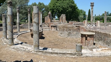 Three Exedras Building, Hadrian's Villa
