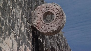 Mezoamerička igra loptom
