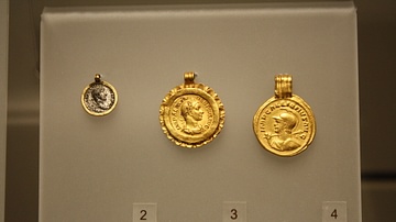 Roman Gold Pendants