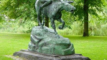 Valkyrie Statue