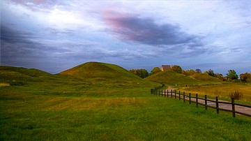 Gamla Uppsala, Royal Mounds