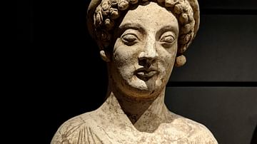 Female Statue from Magna Graecia