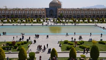 Naqsh-e Jahan Square, Isfahan