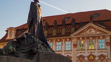 Jan Hus Statue