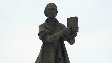 Statue of Argula von Grumbach