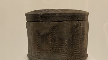 Cycladic Cylindrical Pyxis with Lid