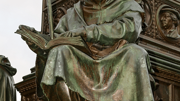 Statue of Pierre Waldo