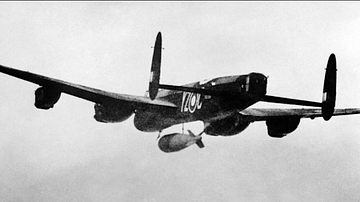 Lancaster Bomber with Grand Slam Bomb