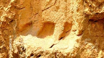 Kurdish Rocks The Rock-Cut Tombs of Qizqapan, Iraqi Kurdistan: Median or Achaemenid ...