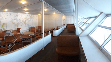 Hindenburg Lounge Area