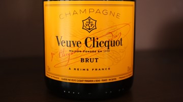 Veuve Clicquot Champagne Label