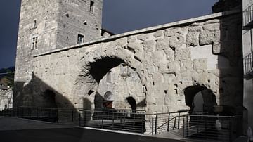 Praetorian Gate, Aosta