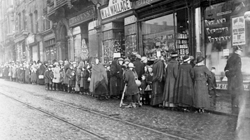 Queuing For Food, WWI