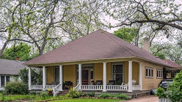 Brownlee Bungalow, Austin