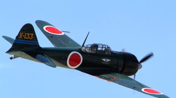 Mitsubishi A6M Zero in Flight