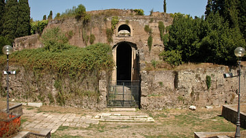 Doorway, Mausoleum of Augustus
