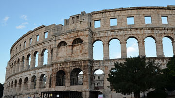 Pula Arena Exterior