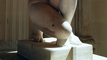 Crouching Aphrodite, Louvre