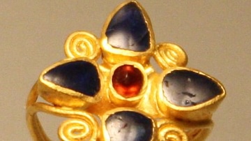 Roman Gold & Saphire Ring